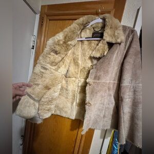 Vintage GUESS genuine sueded leather outsider jacket. Fully lined, size Medium